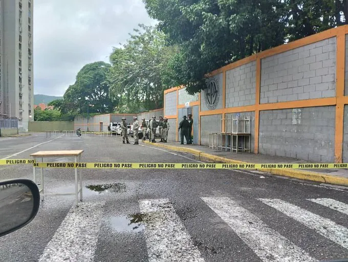 26 de mayo de 2025 — Teatro entre ruinas